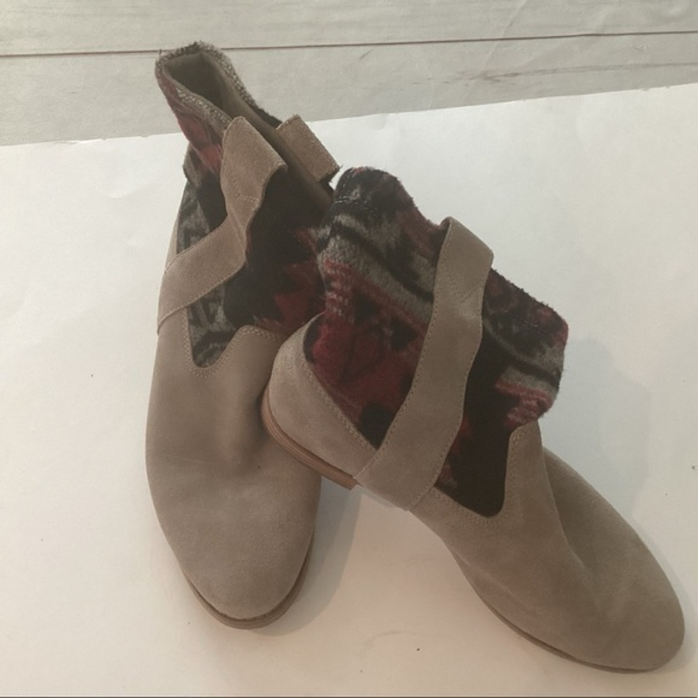 EUC TOMS western Style Boots 8W